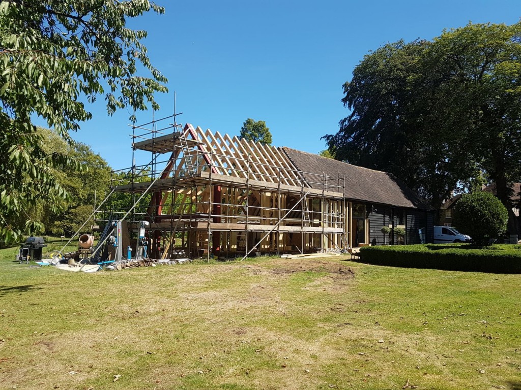 38904804_1721303694662757_8724692008410546176_n